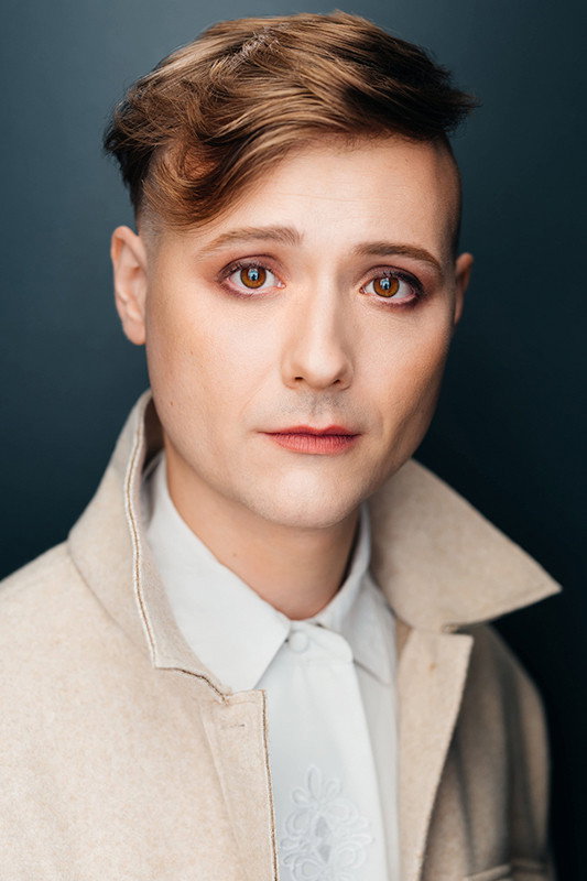 James Tison as Aaron in IDENTITEAZE
