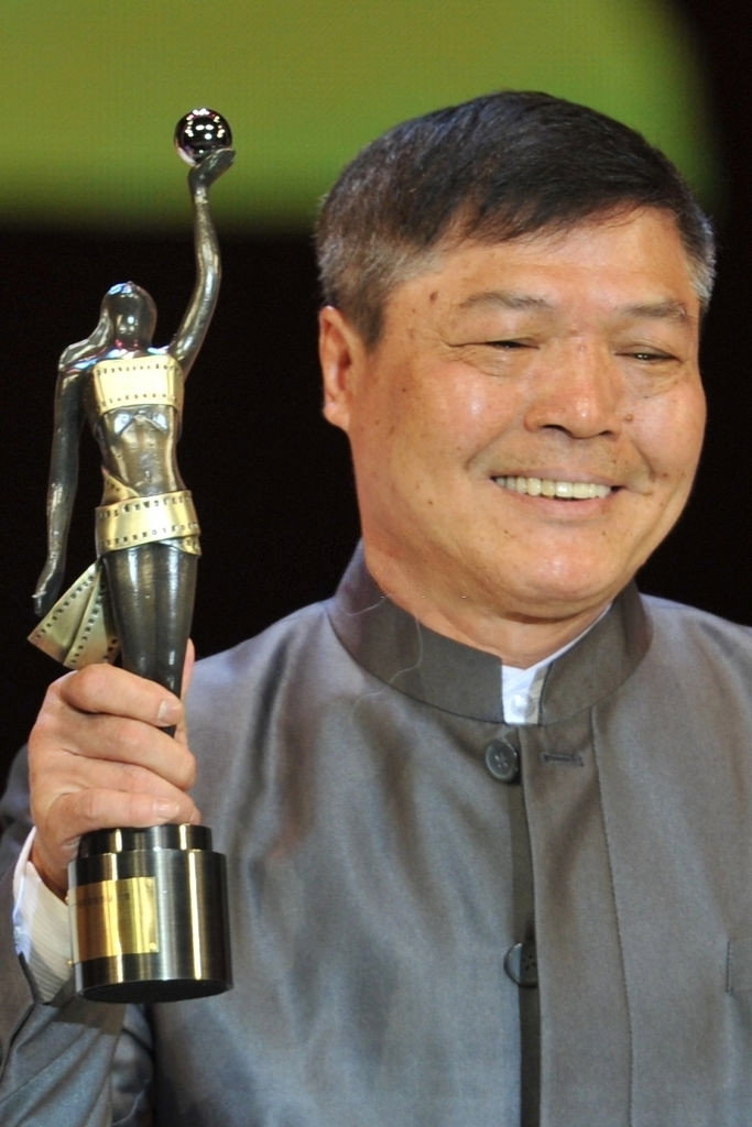 元彬 as Taxi Driver in Fatal Passion