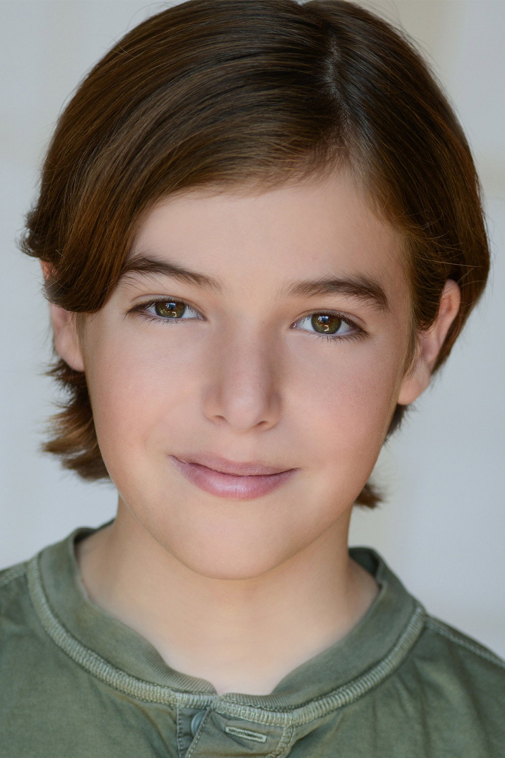 Judah Davidson as Ellis in Drive Back Home