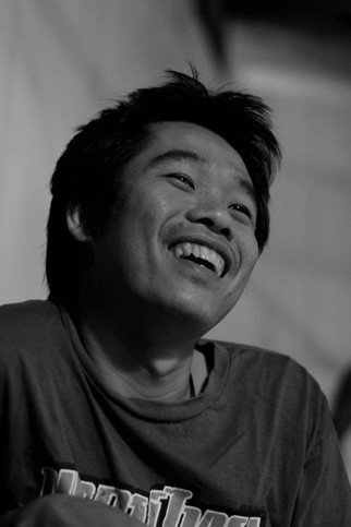 Nitipong Thinthupthai as Self in Mobile Men