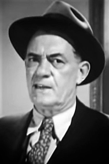 Lew Kelly as Nut Doctor in Something Simple