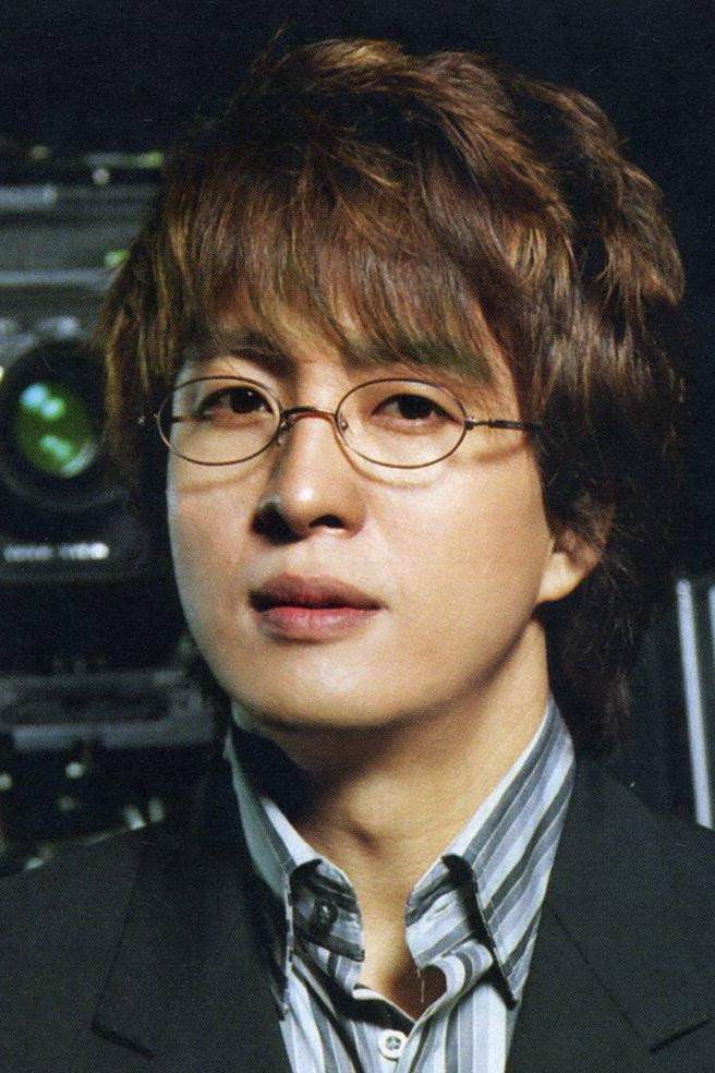 배용준 as Hyeon-jun Lee in Papa
