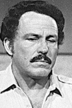 Raúl Xiqués as Ezequiel Santana in Pasionaria