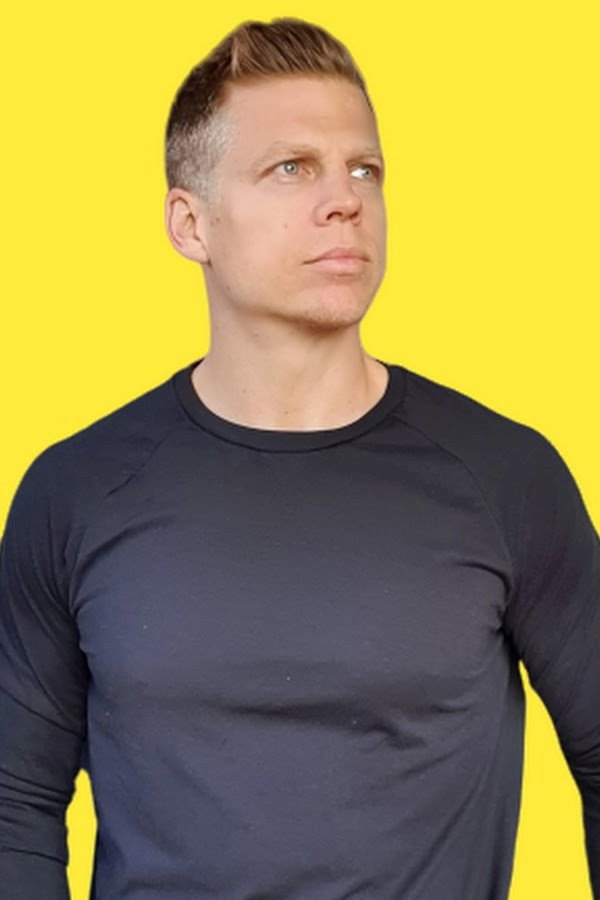 Scott Swalwell as Hans-Peter in Search for Treasure Island