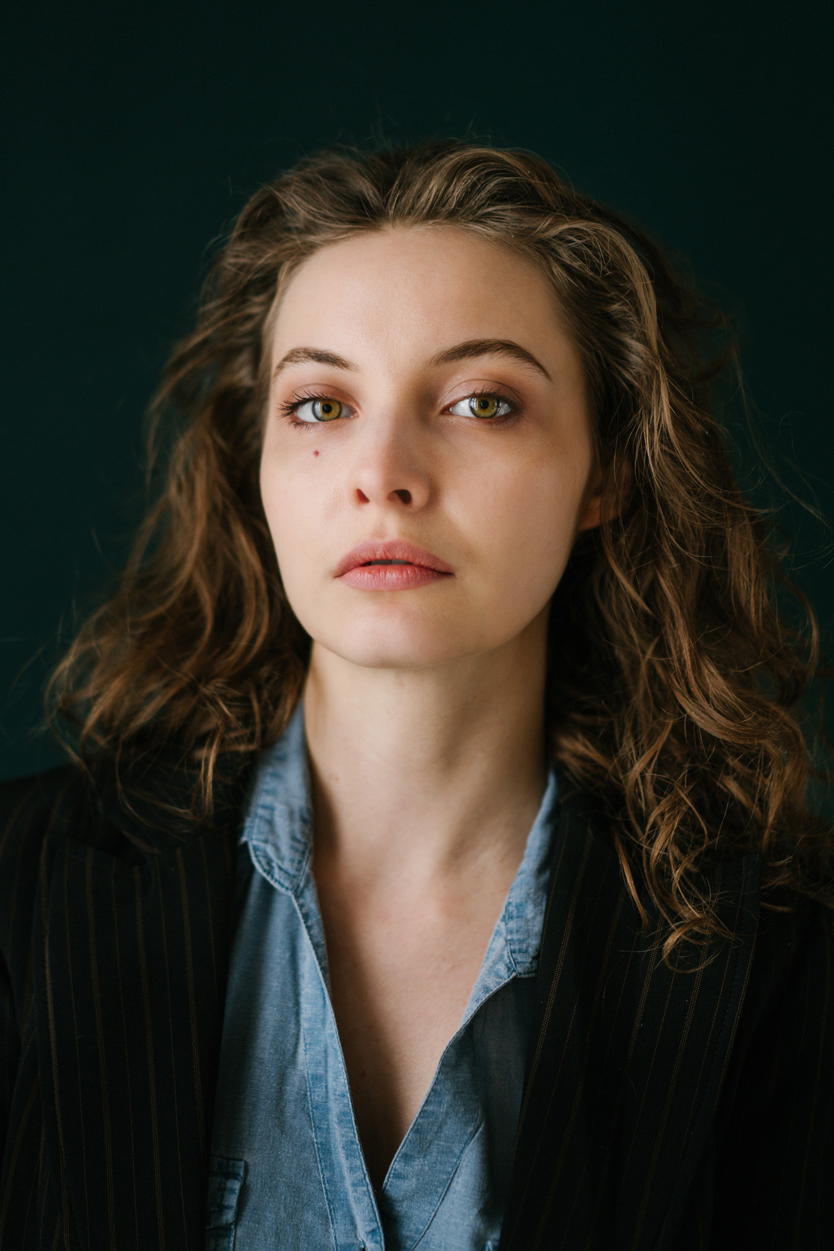 Manoé Richardier as Sarah in Puzzle