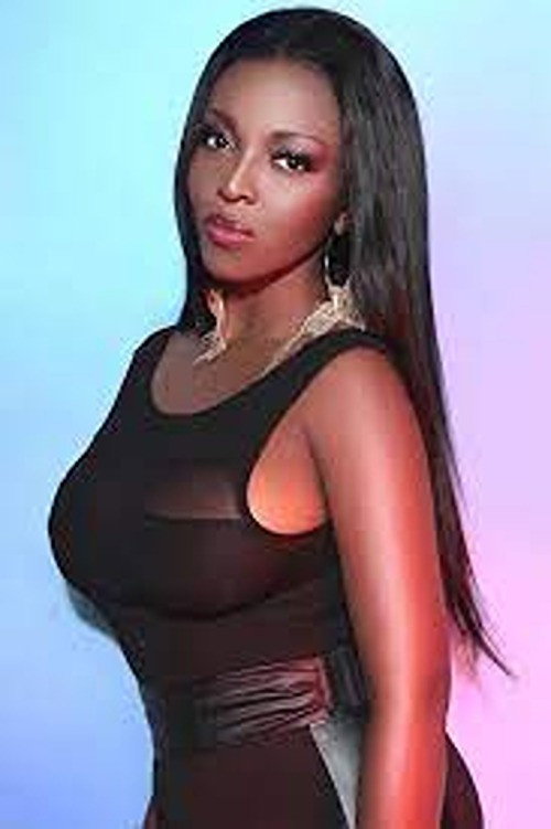 Yvonne Okoro as Chioma Williams in Fix Us