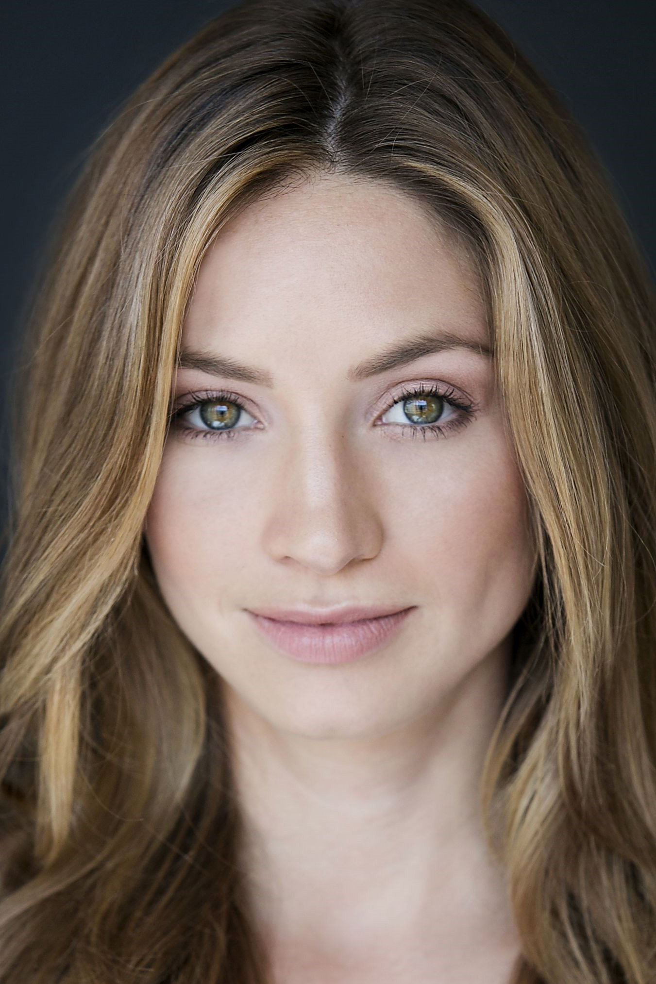 Brooke Serene Butler as Ariana Kent in His Killer Fan