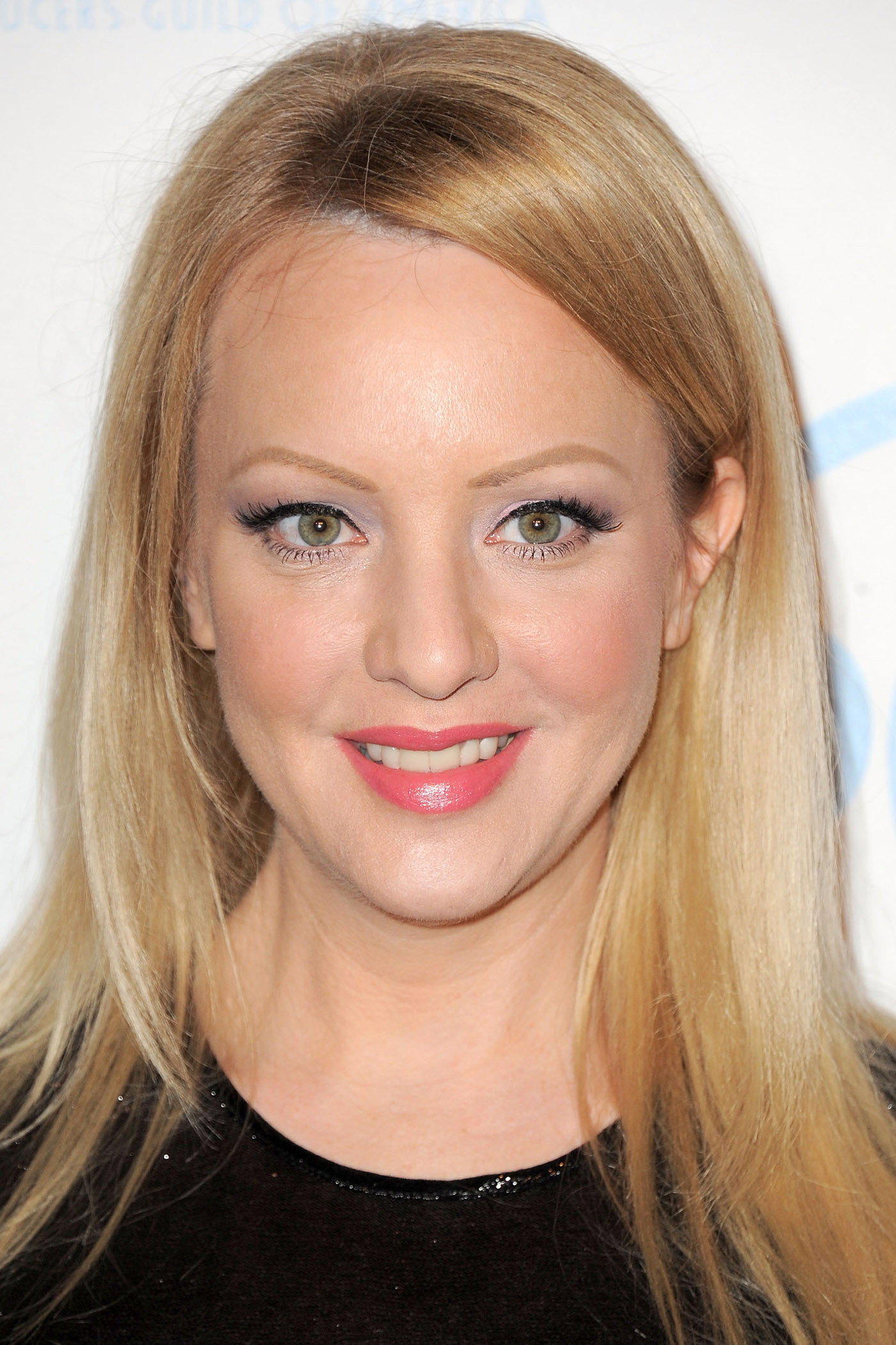 Wendi McLendon-Covey as Joyce Henderson in St. Denis Medical