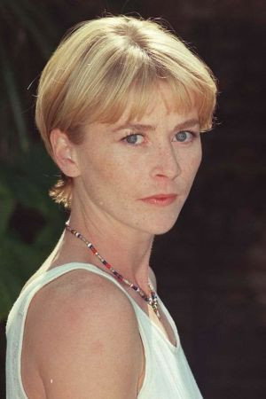 Nicola Cowper as Patsy Bligh in Break in the Sun