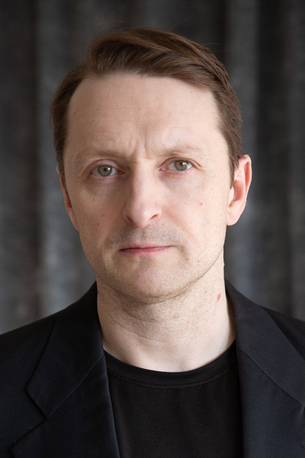 Павел Гайдученко as Саша Кравченко in Ночной