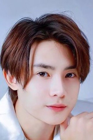 Tnakorn Loesviriyatum as Dao Liang in Allure of the Siren