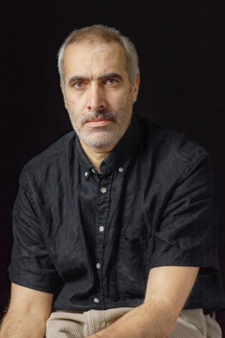مهدی بجستانی as Syrous in Sweet Taste of Imagination