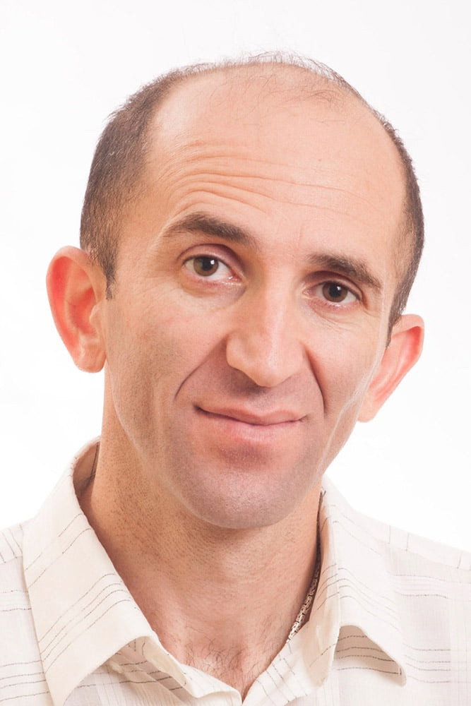 Ramin Şıxəliyev as Xasməmmədin oğlu in Qovğalı kəndinin gecələri