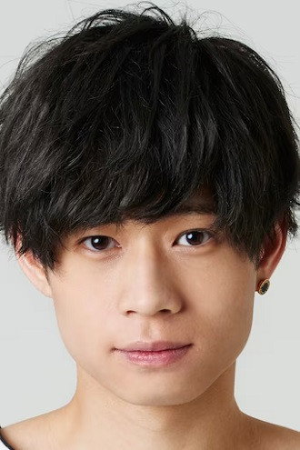 Kazuma Yasui as Wataru Hibiki in Ensemble Stars! The Stage -10th Anniversary LIVE-