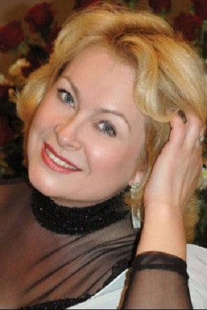 Ирина Норбекова as Ольга Карловна in Married Again