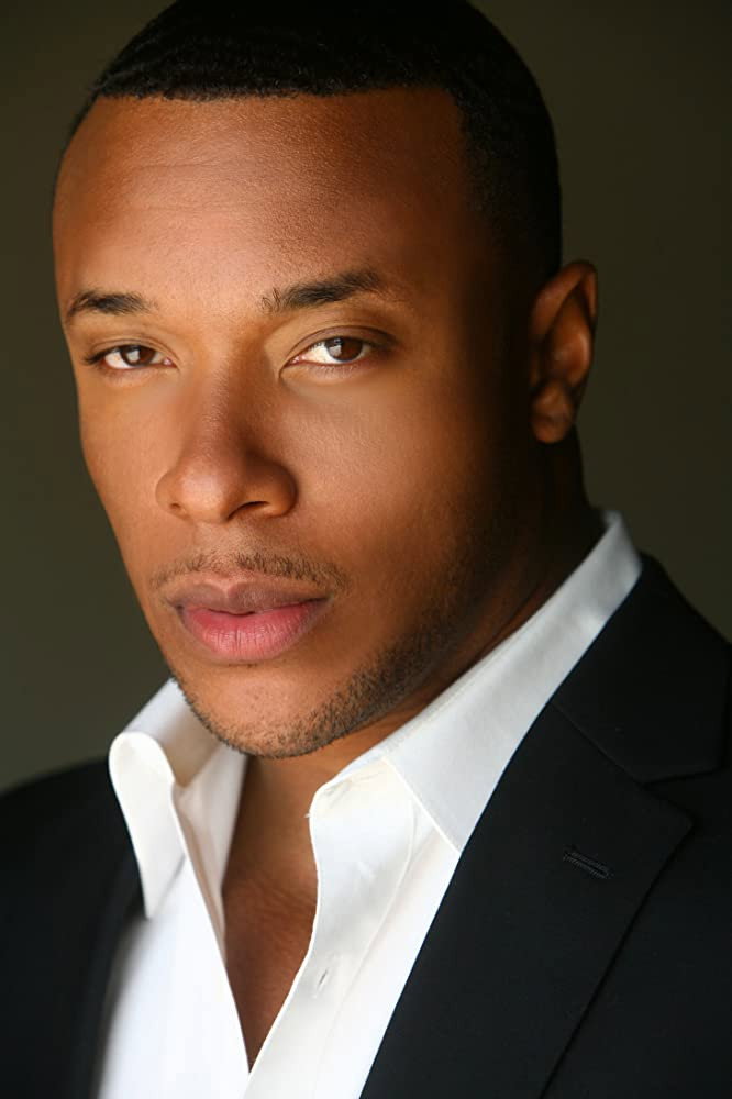 Thai Edwards as Dixon in Blackout