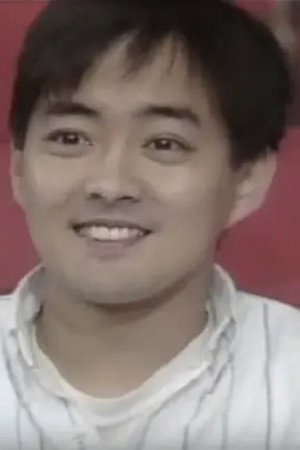 Lee Chih-chi as 张乔治 in 日出