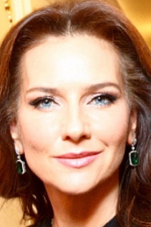 Elena Sever as Olya in Boomerang