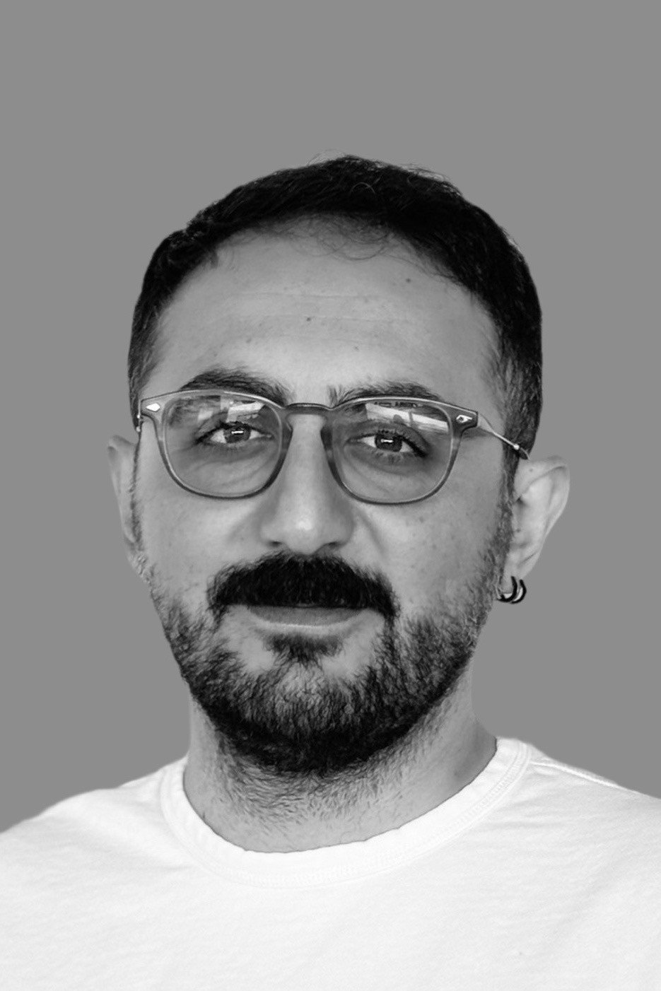 Bulut Güneş as Polis in Kuklalı Köşk 2: Orman Kâşifi