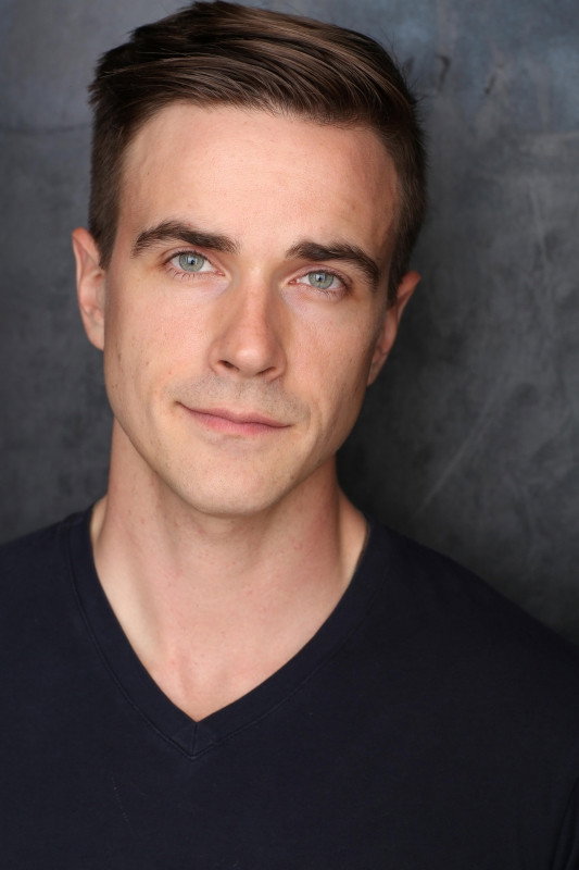Mark Banik as Mordche in Partisan