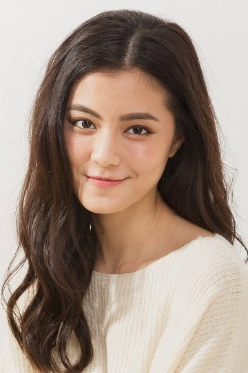 Valnice Yek as Angie in Close Your Eyes