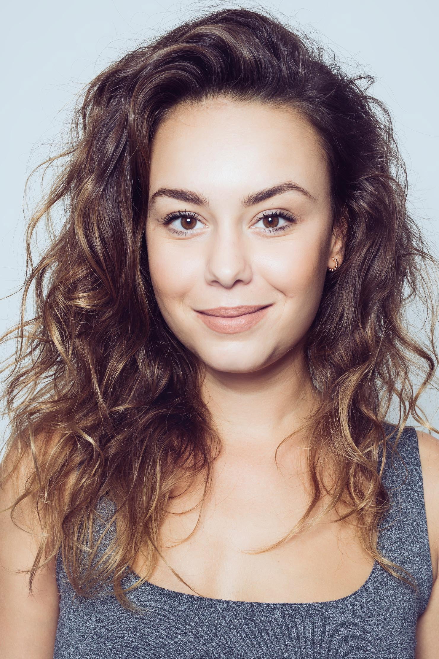 Dominika Kavaschová as Andrea in Najvyšší čas