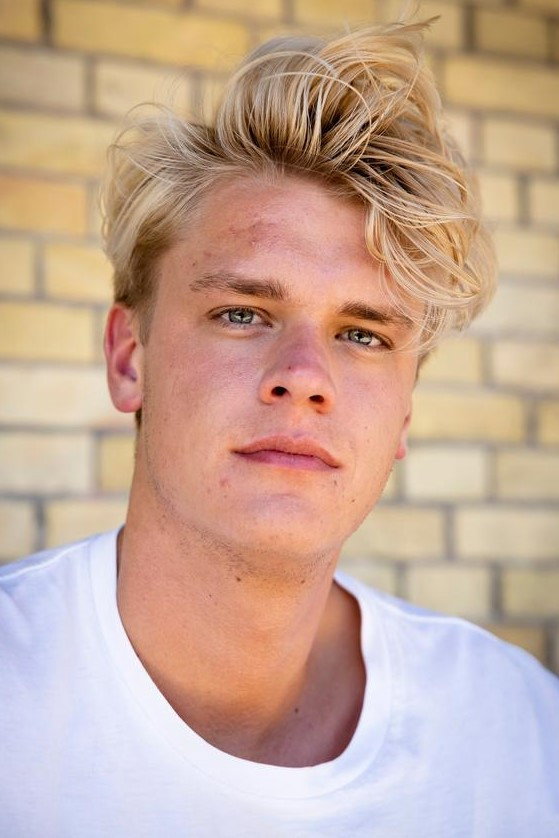 Frederik Winther Rasmussen as Kim in Speed Walking