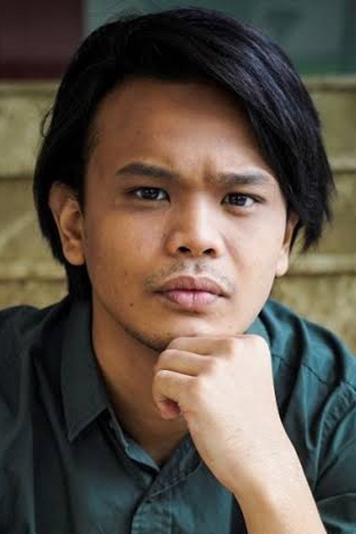 Fimie Don as Ayoi in Titian Takdir