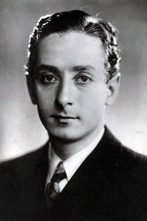 Antonio Vico as Jacinto in Uncle Hyacynth