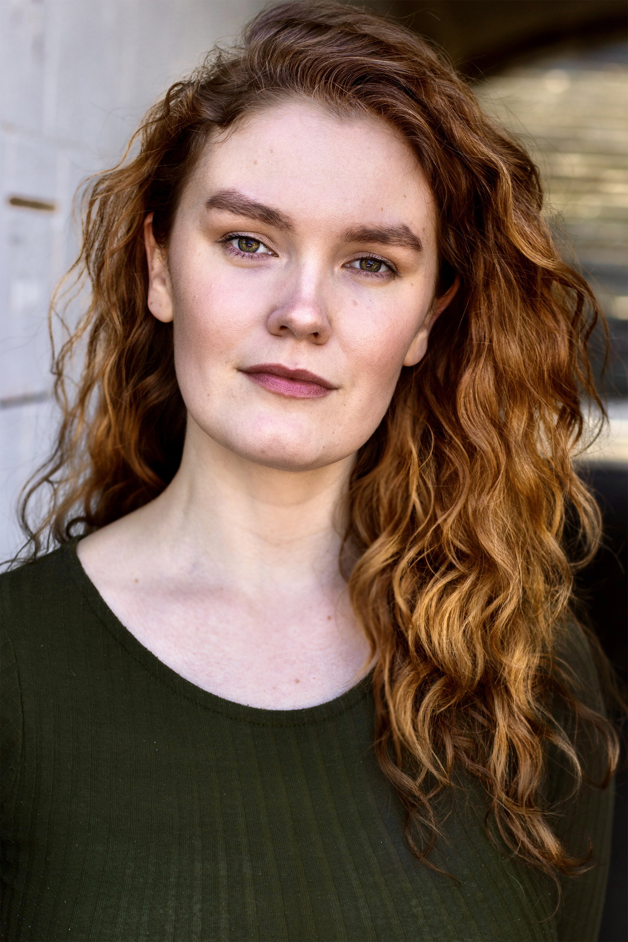 Laura Betz as Leslie White in Gentleman Caller