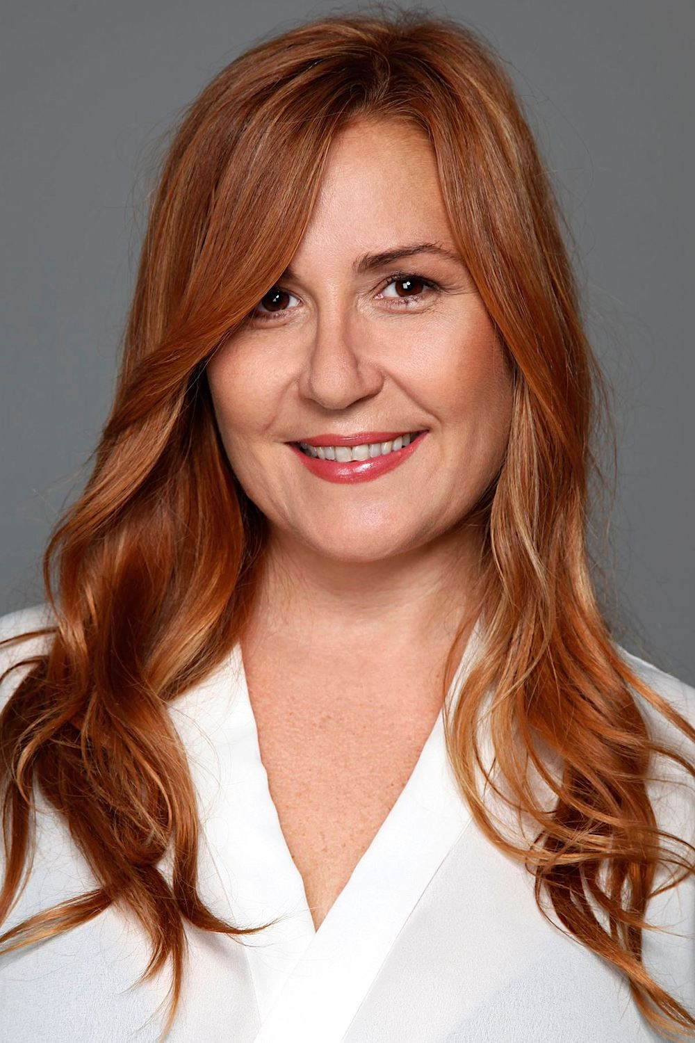 Natalia Roig as Modesta in The Black Spot
