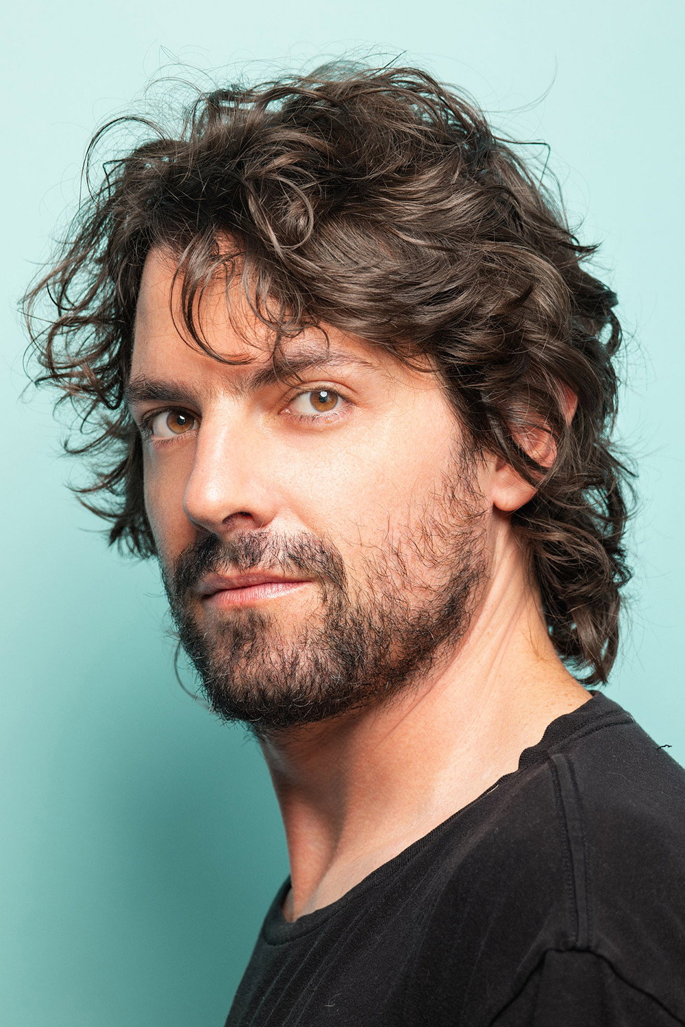 José María de Tavira as Raúl in Midnight Family
