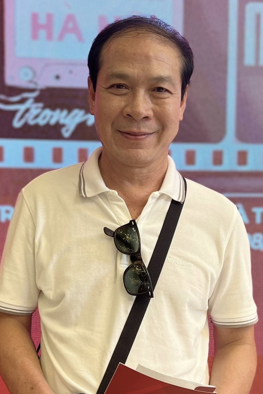Việt Thắng as Thời in Love Song in the Night
