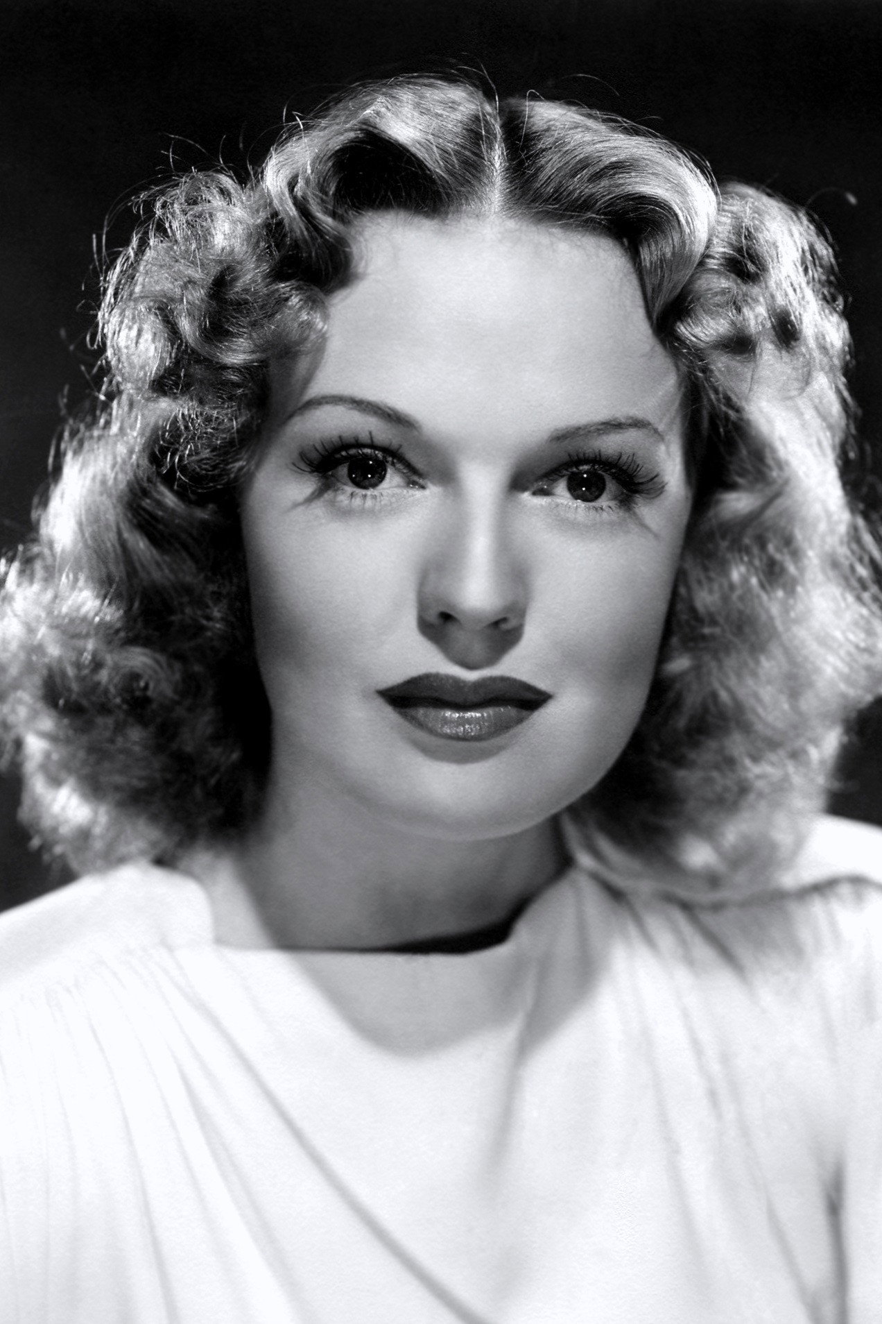 Rita Johnson as Eve Lawrence in An Innocent Affair