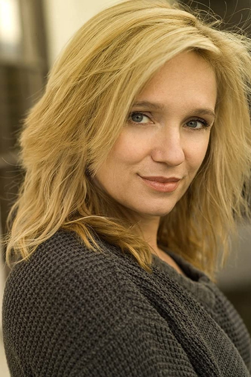 Lisa Langlois as Muriel in Blood Relatives