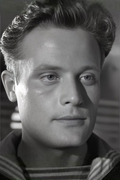 Владимир Протасенко as Stepan Rudko in Footprint in the Ocean
