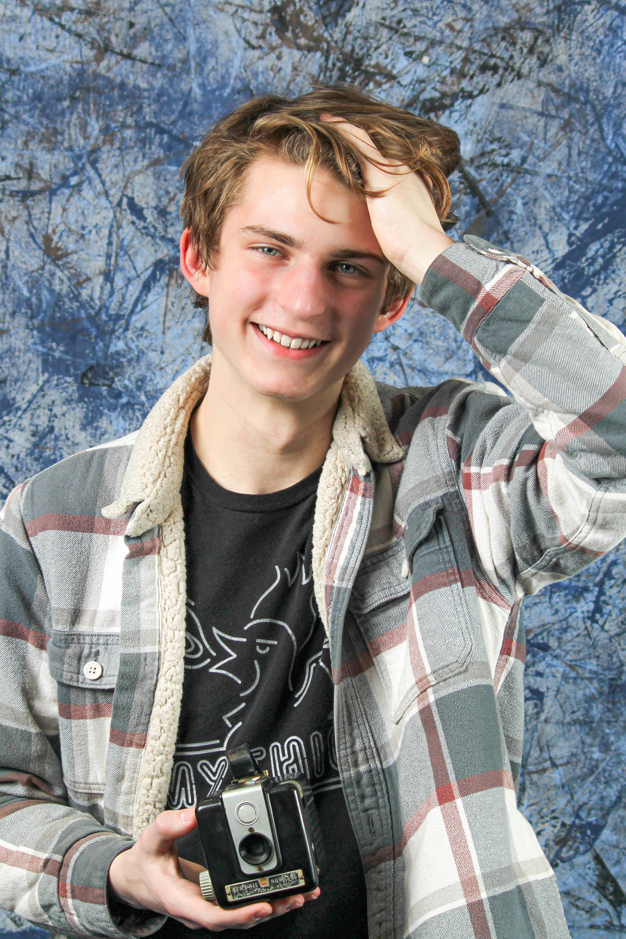 Fox Dobbins as Theo in Red Light