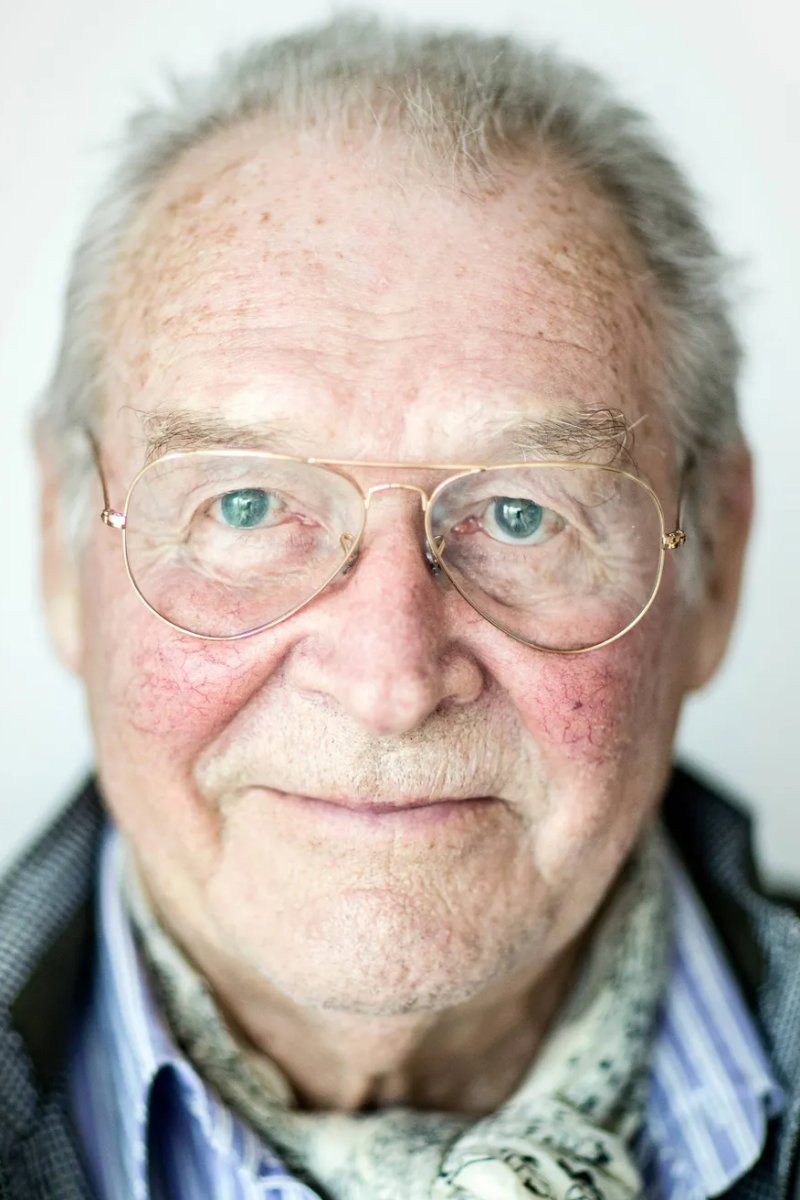 Klaus Pagh as Willy in Smuglerne
