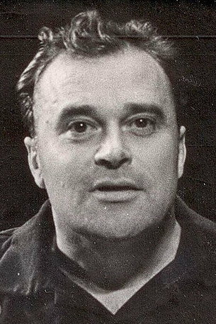Андрей Гончаров as Karpenko in The Blue Arrow