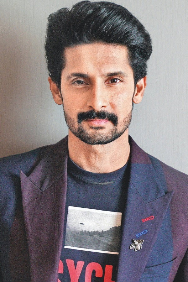 Ravi Dubey as Lakshman in Ramayana