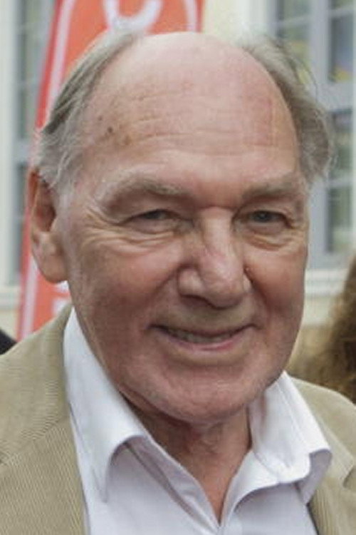 Joachim Calmeyer as Isak Bjørvik in Salmer fra kjøkkenet