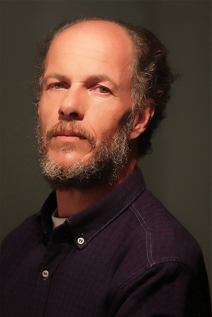 Álvaro García as Lucio in Hero Steps