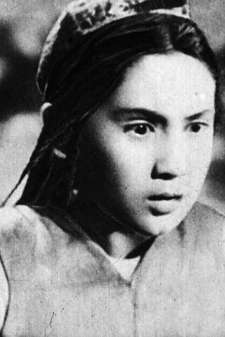 С. Тагирова as Пахта-Ой in Pakhta-Oy