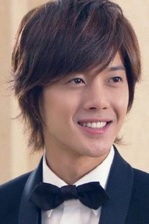 Baek Seung-woo as Lee Dong-wook in My Tutor Friend 2