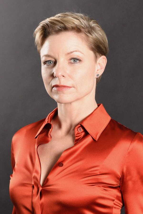 Julia Grimpe as Jessica in Die Bombe tickt
