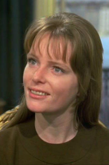 Prunella Ransome as Laura Marshall in Dangerous Knowledge