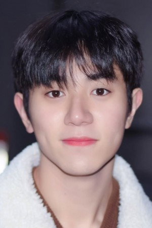 김현서 as Seong Ho in Sin And Love