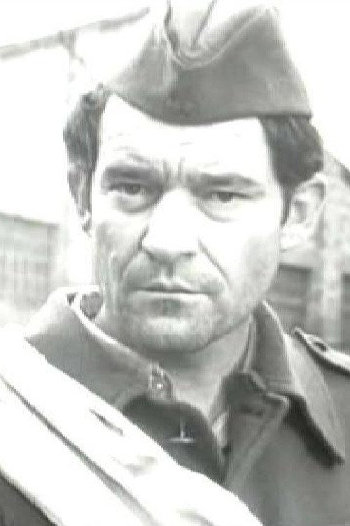 Husein Čokić as Malik in Bad Luck