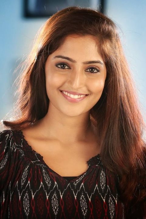 Reba Monica John as Sarayu in Samajavaragamana