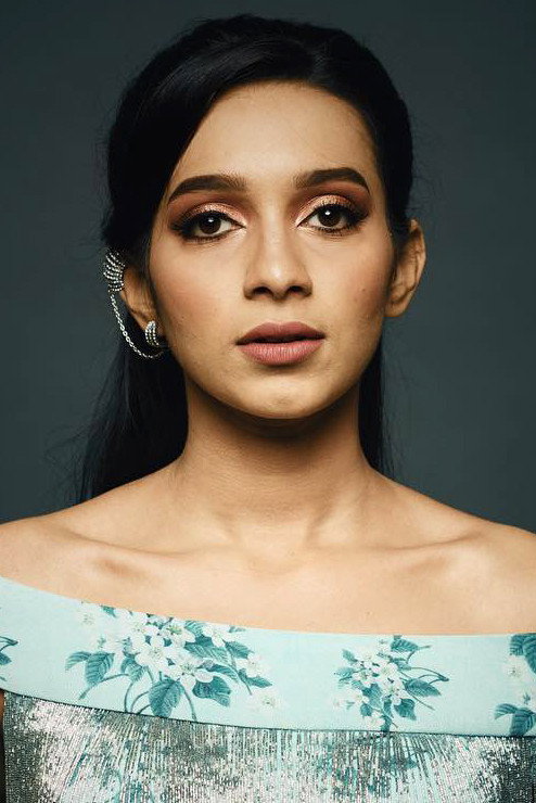 Sanchana Natarajan as Amudha in Dear Friend